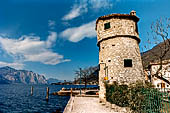 Fra gli Ulivi del Garda - Antico mulino in localit Torricella di Cassone.